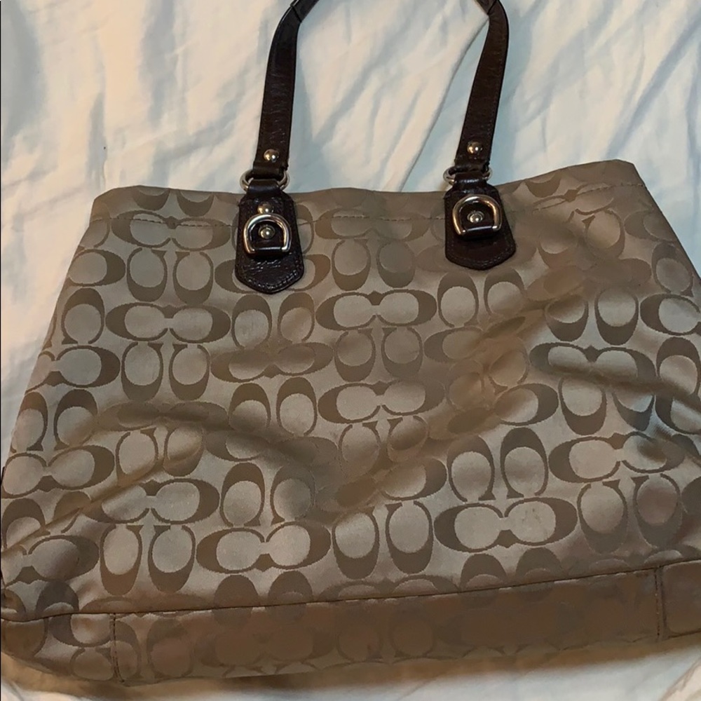 Coach Handbag - Picture 6 of 8